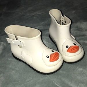 Mini Melissa white duck rain boots